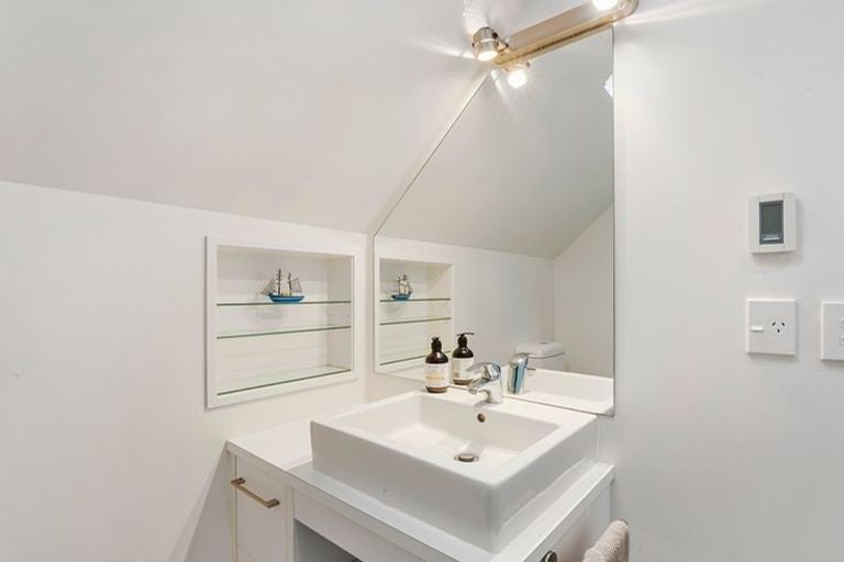 Photo of property in 134 Kenrigg Road, Kinloch, Taupo, 3377