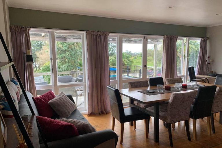 Photo of property in 461 Paremoremo Road, Paremoremo, Auckland, 0632