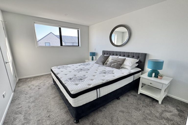 Photo of property in 26 Cessna Crescent, Mangere, Auckland, 2022