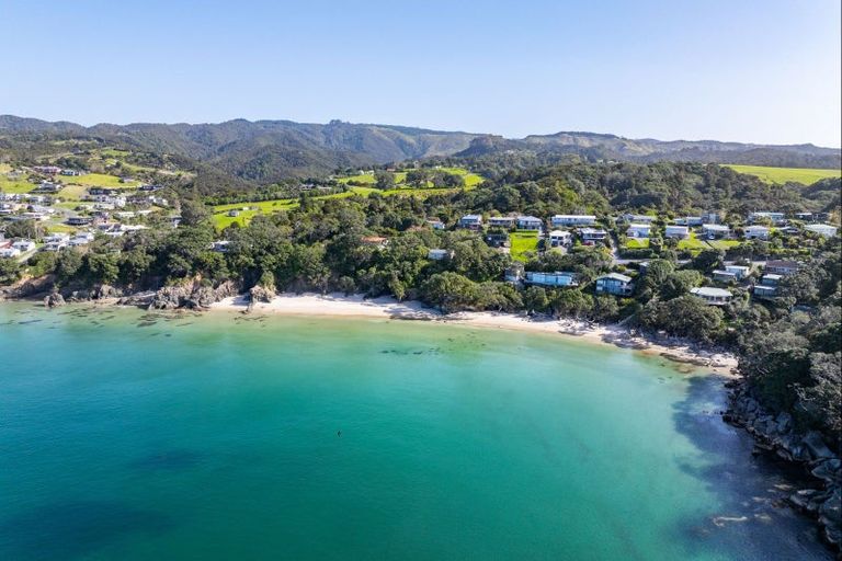 Photo of property in 1123 Cove Road, Langs Beach, Waipu, 0582