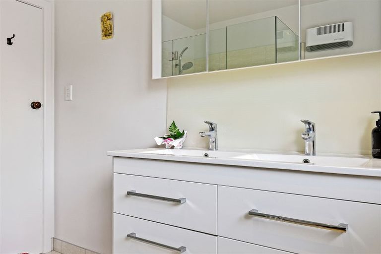 Photo of property in 58 Wharenui Road, Upper Riccarton, Christchurch, 8041