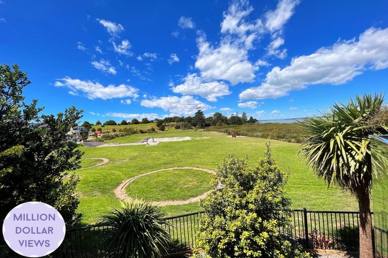 Photo of property in 6 Brickworks Bay Road, Hobsonville, Auckland, 0618