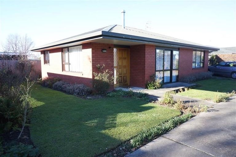 Photo of property in 15b Queen Street, Rangiora, 7400