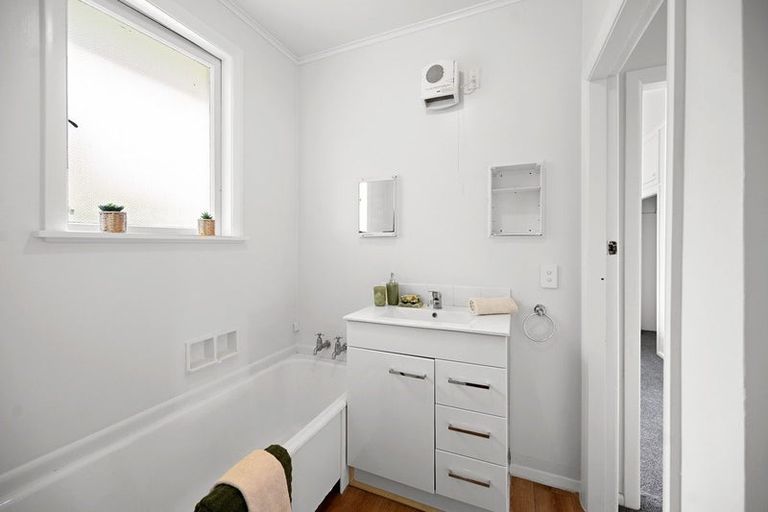 Photo of property in 56 Tranmere Road, Fairfield, Hamilton, 3214