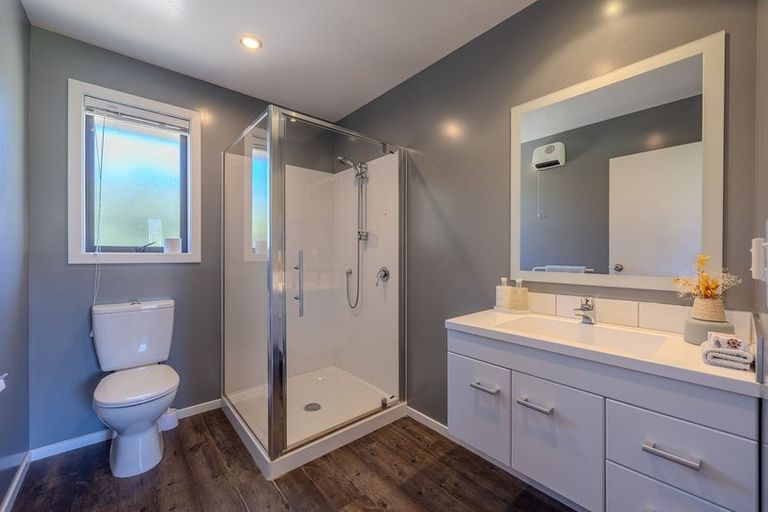 Photo of property in 18 Westview Road, Wanaka, 9305