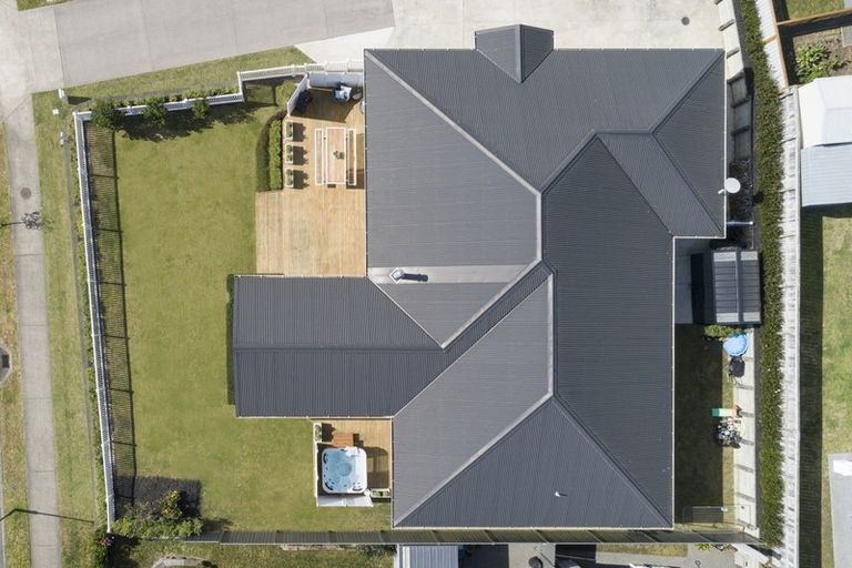 Photo of property in 15 Damien Place, Ohauiti, Tauranga, 3112