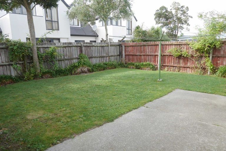 Photo of property in 10 Darvel Street, Riccarton, Christchurch, 8011
