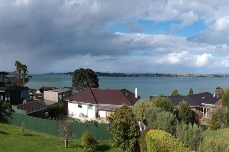 Photo of property in 14 Vanessa Crescent, Glendowie, Auckland, 1071