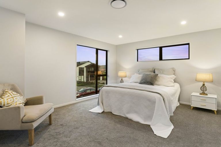 Photo of property in 17 Seagreen Avenue, Rosehill, Papakura, 2113