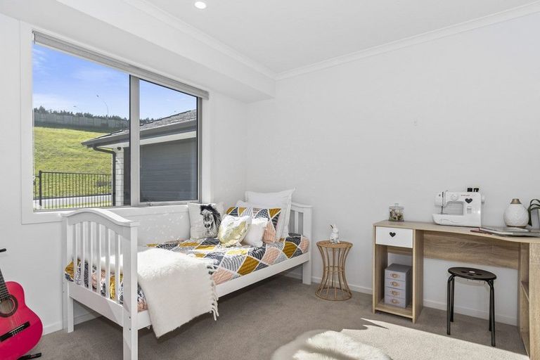 Photo of property in 56 Whakaturou Crescent, Pyes Pa, Tauranga, 3112