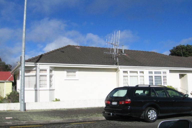 Photo of property in 98 Florence Avenue, Palmerston North, 4414