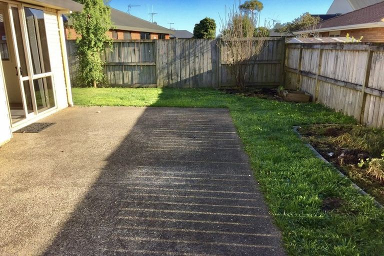 Photo of property in 6 Mckenzie Place, Rototuna North, Hamilton, 3210