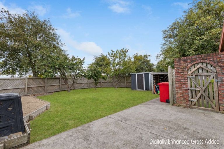 Photo of property in 6 Suzanne Grove, Kelvin Grove, Palmerston North, 4414