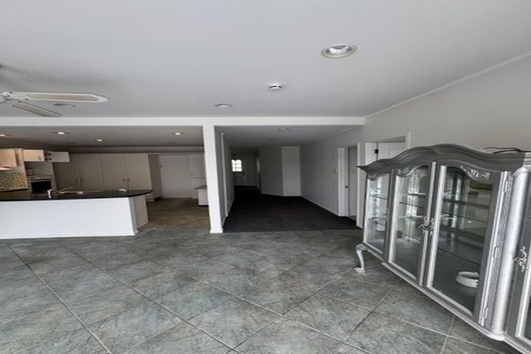 Photo of property in 1/127 Bucklands Beach Road, Bucklands Beach, Auckland, 2012
