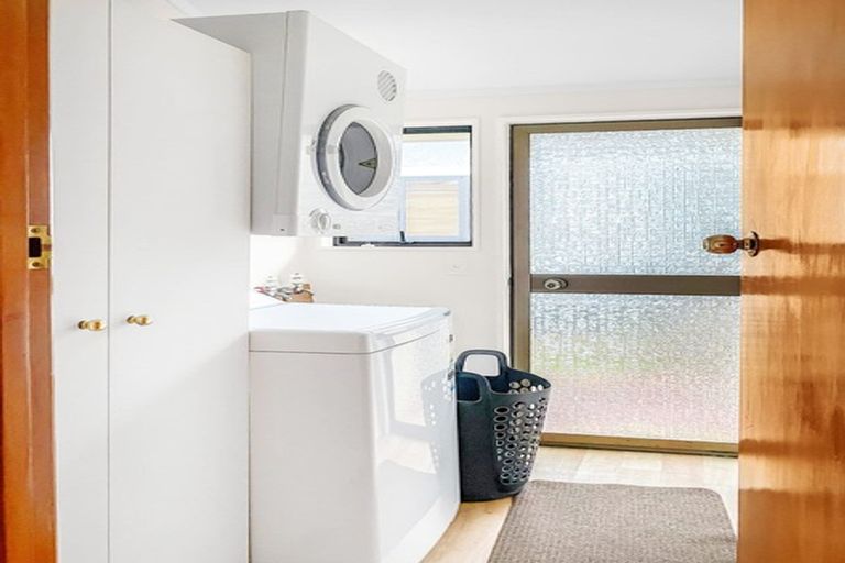 Photo of property in 3 Wolsley Avenue, Milford, Auckland, 0620