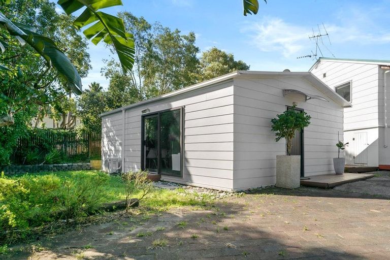 Photo of property in 26 Eugenia Rise, Totara Heights, Auckland, 2105