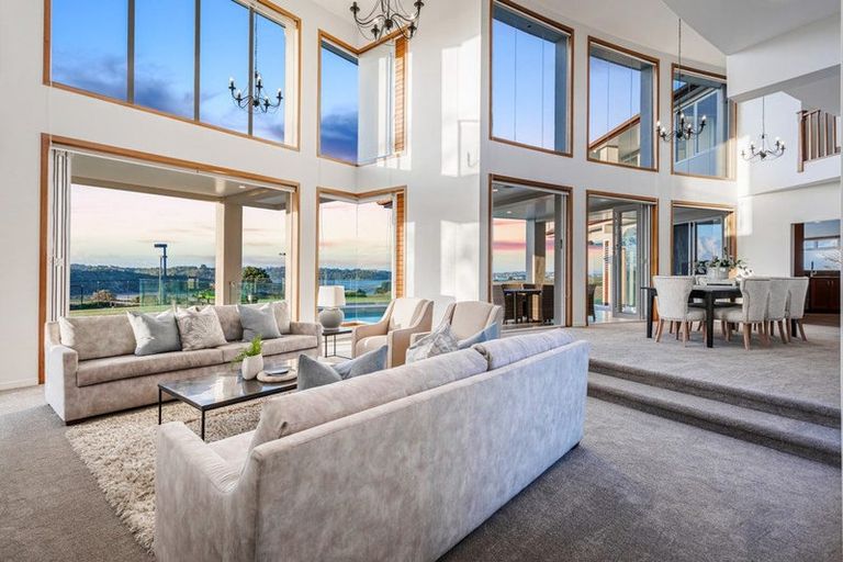 Photo of property in 189 Vaughans Road, Okura, Albany, 0792