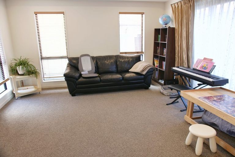 Photo of property in 10 Euphrasie Drive, Aidanfield, Christchurch, 8025