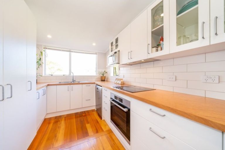 Photo of property in 6 Riverbank Street, Ebdentown, Upper Hutt, 5018