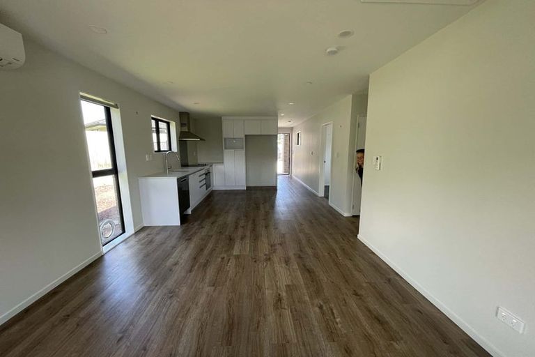 Photo of property in 18 Taupata Lane, Helensville, 0800