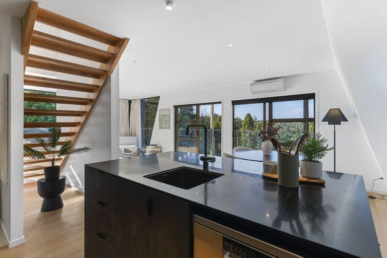 Photo of property in 2/42 Island Road, Beach Haven, Auckland, 0626