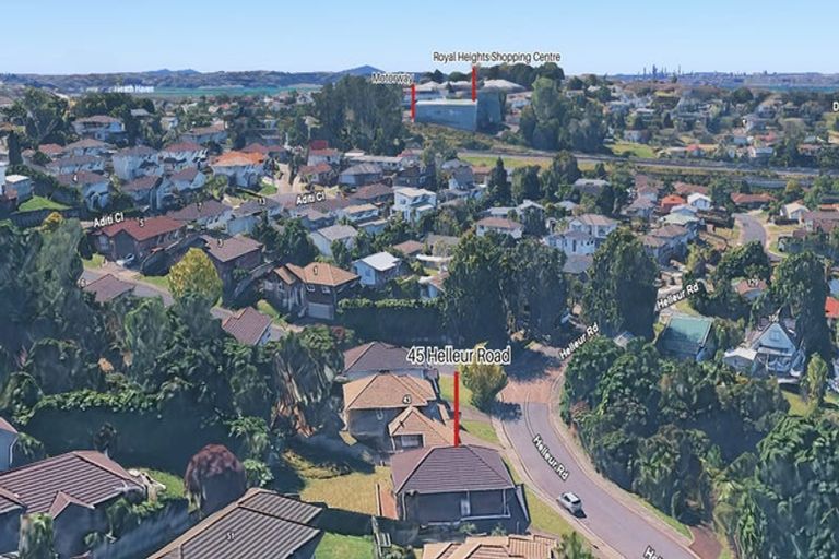 Photo of property in 45 Helleur Road, Massey, Auckland, 0614