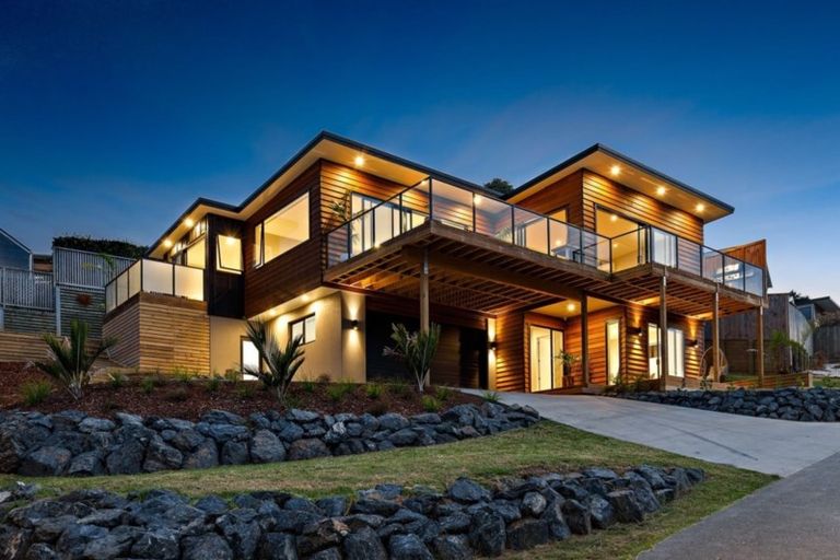 Photo of property in 17 Ariel Place, Snells Beach, 0920