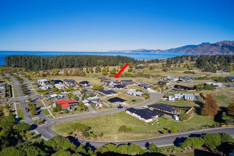 Photo of property in 11 Mcrae Gardens, Kaikoura Flat, Kaikoura, 7371