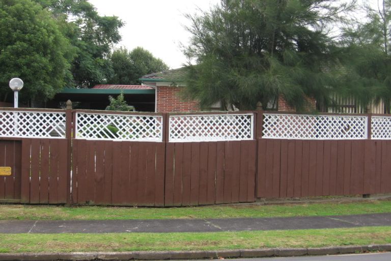 Photo of property in 26 Grande Vue Road, Papatoetoe, Auckland, 2025