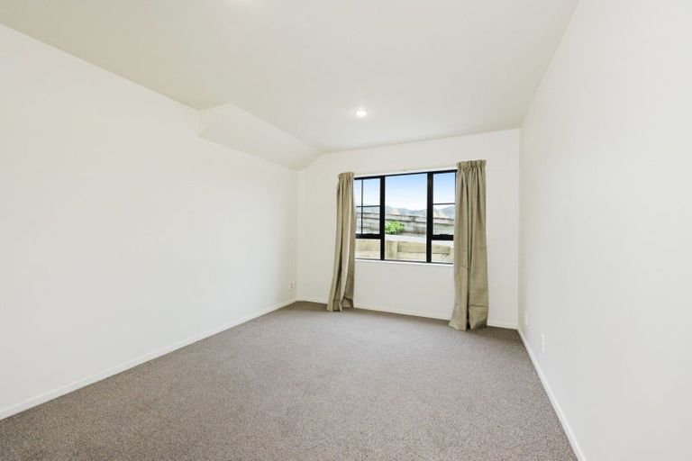 Photo of property in 42a Sheridan Terrace, Johnsonville, Wellington, 6037