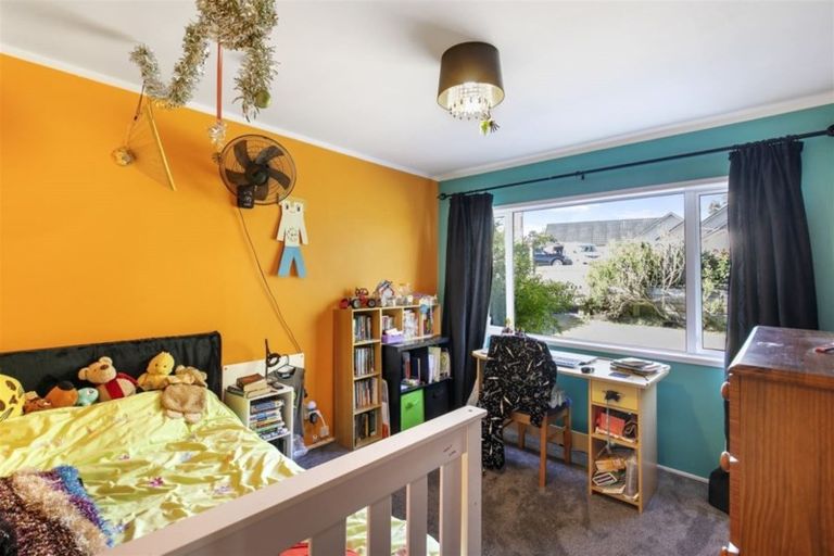 Photo of property in 28 Moffat Road, Red Beach, 0932