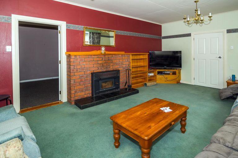 Photo of property in 128 Talbot Street, Geraldine, 7930