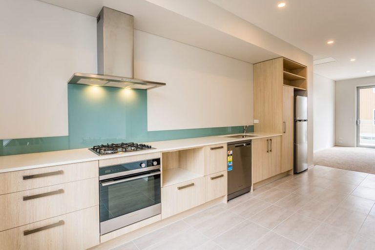 Photo of property in 8 Ceramic Lane, New Lynn, Auckland, 0600