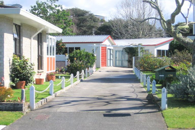 Photo of property in 136 Moana Anu Anu Avenue, Whangamata, 3620