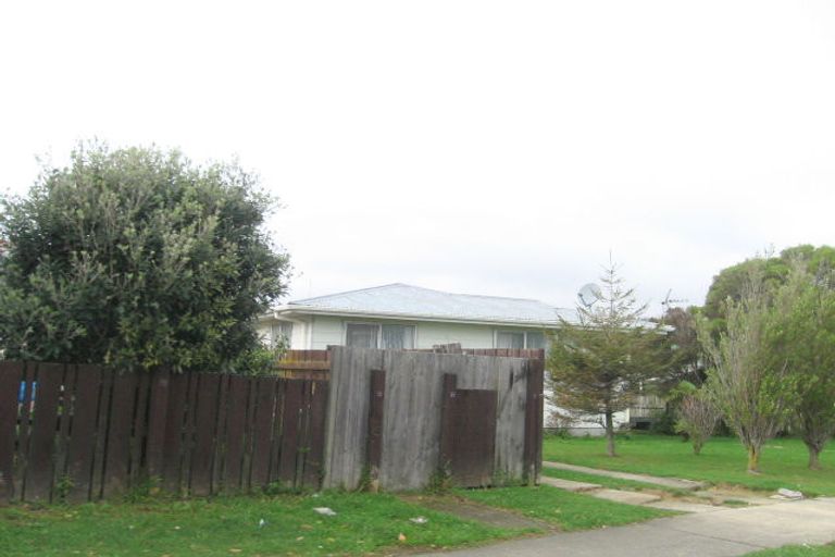 Photo of property in 16 Conclusion Street, Ascot Park, Porirua, 5024