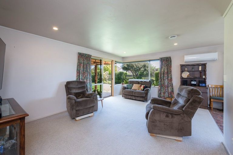 Photo of property in 2 Baxter Place, Stoke, Nelson, 7011