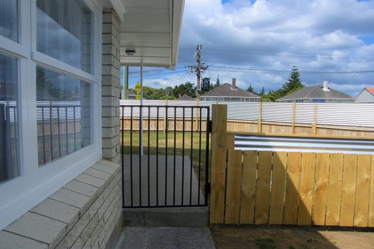 Photo of property in 1/150 Porchester Road, Papakura, 2110