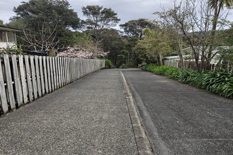 Photo of property in 65 Rimutaka Place, Titirangi, Auckland, 0604