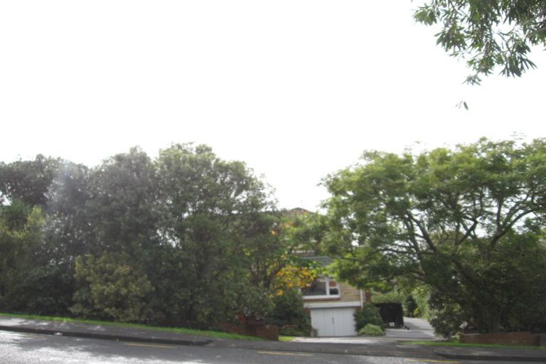 Photo of property in 1/20 Beach Road, Mellons Bay, Auckland, 2014