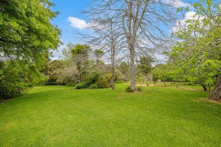 Photo of property in 215 Silver Hill Road, Wellsford, 0975