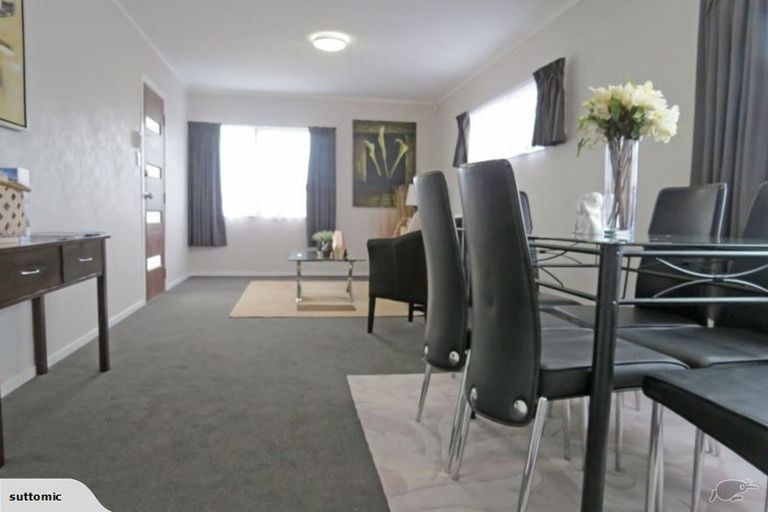 Photo of property in 75a Willis Road, Papakura, 2110