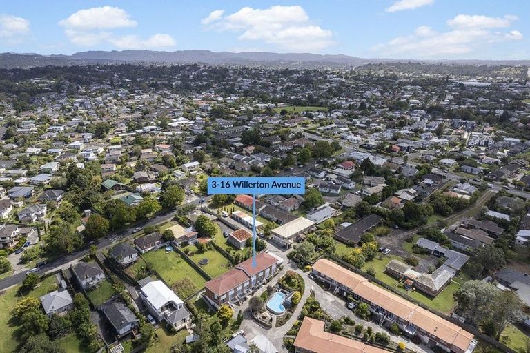 Photo of property in 3/16 Willerton Avenue, New Lynn, Auckland, 0600