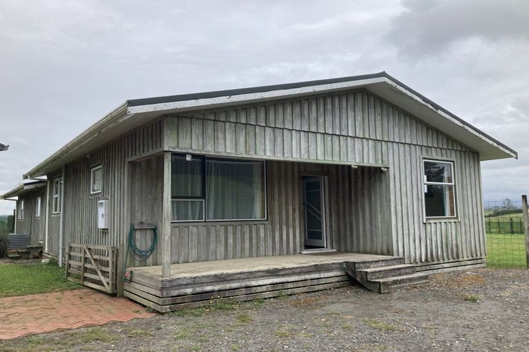 Photo of property in 254 Lincoln Road, Inglewood, 4389