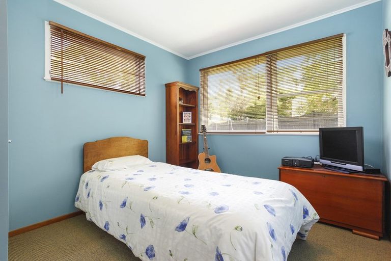 Photo of property in 23 Rotoiti Avenue, Pakuranga Heights, Auckland, 2010