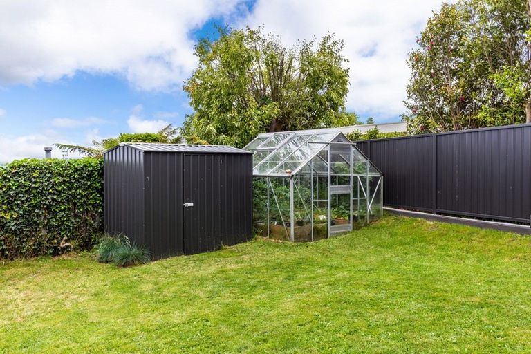 Photo of property in 5 Mccauley Grove, Hilltop, Taupo, 3330