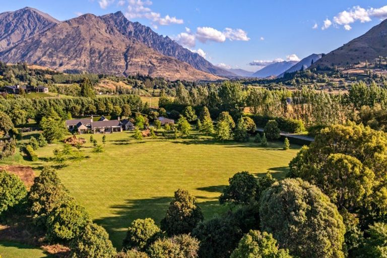 Photo of property in 112 Domain Road, Speargrass Flat, Queenstown, 9371