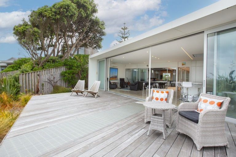 Photo of property in 31 Field Way, Waikanae Beach, Waikanae, 5036