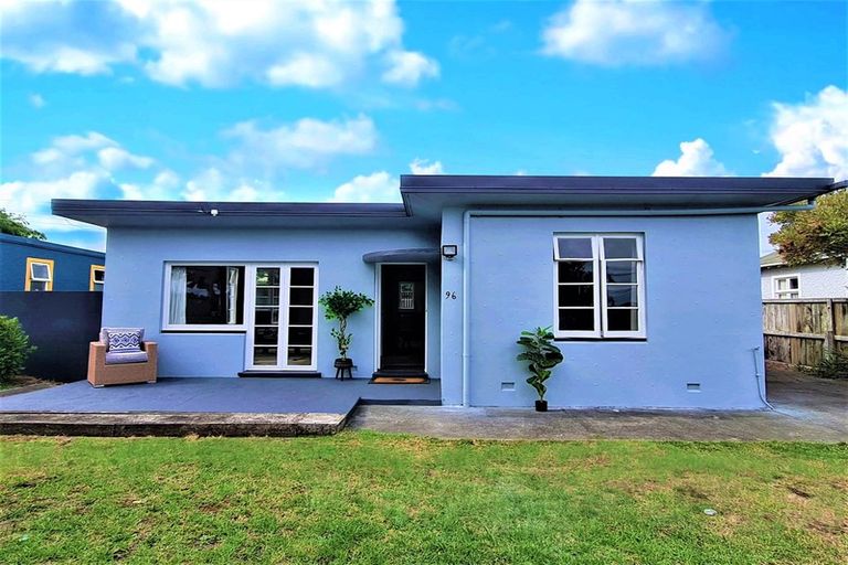 Photo of property in 96 Gonville Avenue, Gonville, Whanganui, 4501