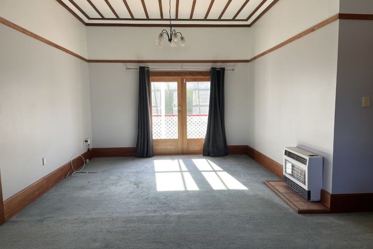 Photo of property in 3 Carow Street, Palmerston North, 4410