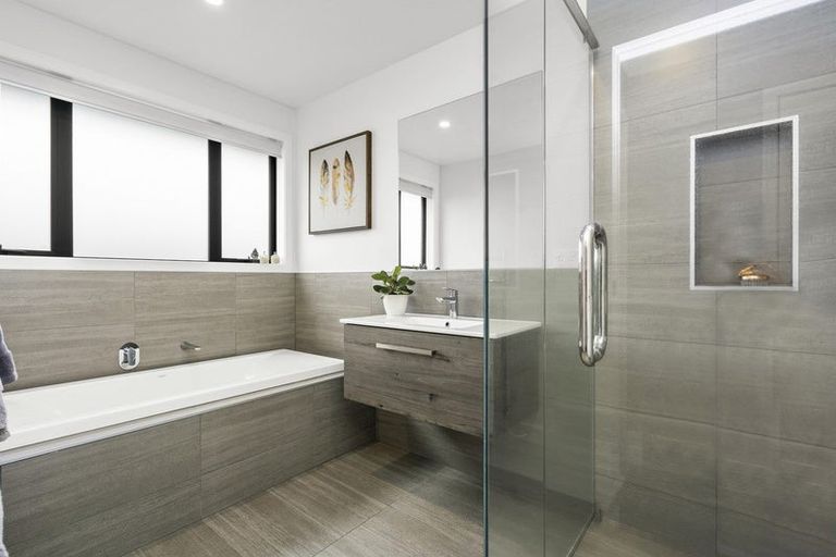 Photo of property in 131 Saint Kilda Road, Cambridge, 3434